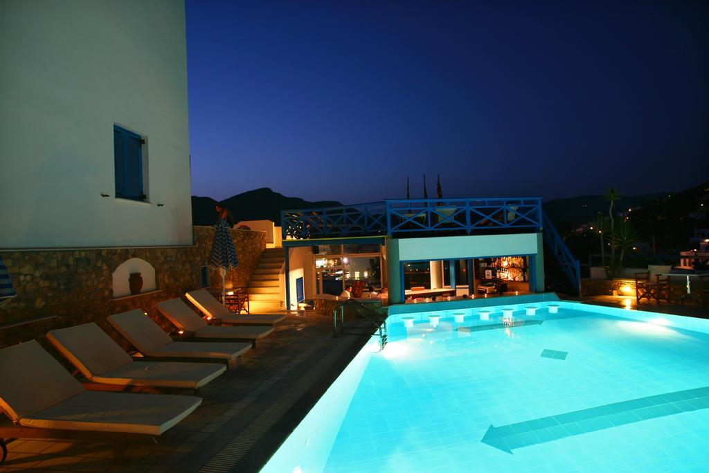 Poseidon Hotel Иос Хора Екстериор снимка