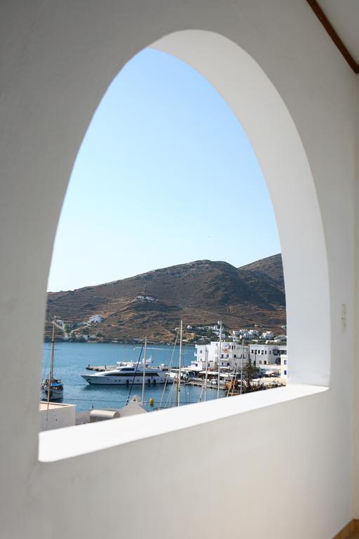Poseidon Hotel Иос Хора Екстериор снимка